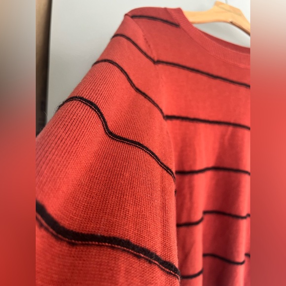 Burnt Orange Sweater Top S - Picture 2 of 4